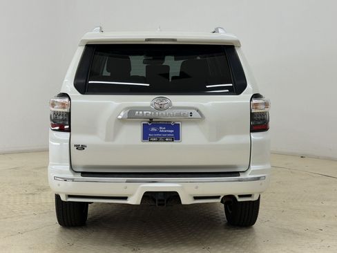 Used 2022 Toyota 4Runner Limited AWD/4WD image 10
