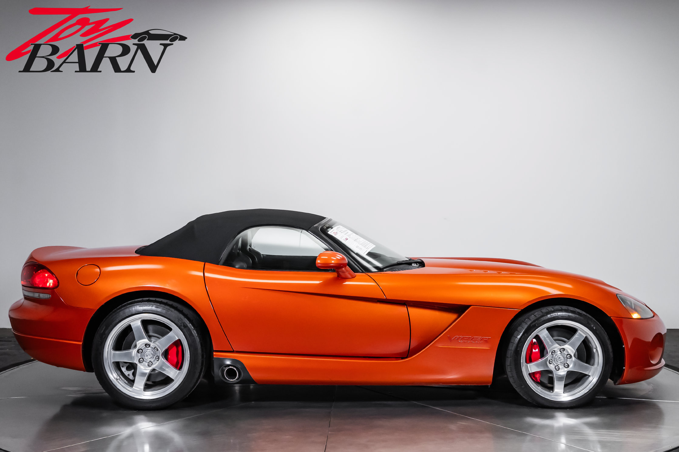 Used 2005 Dodge Viper SRT-10 w/ Copperhead Edition Group RWD image 14