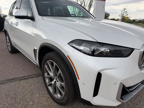 Used 2024 BMW X5 xDrive40i w/ Parking Assistance Package AWD/4WD image 13