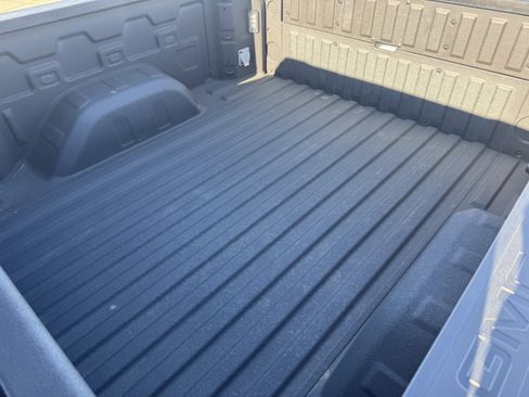 Used 2024 GMC Sierra 1500 AT4 w/ Technology Package image 31