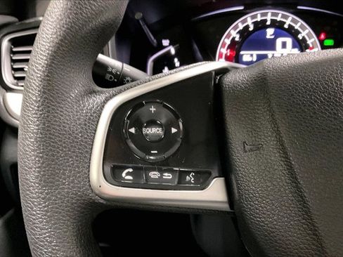 Used 2018 Honda CR-V LX image 18