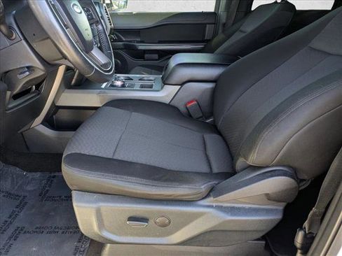 Used 2020 Ford Expedition XLT image 15