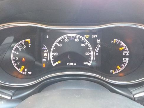 Used 2017 Jeep Grand Cherokee Overland w/ Jeep Active Safety Group AWD/4WD image 16