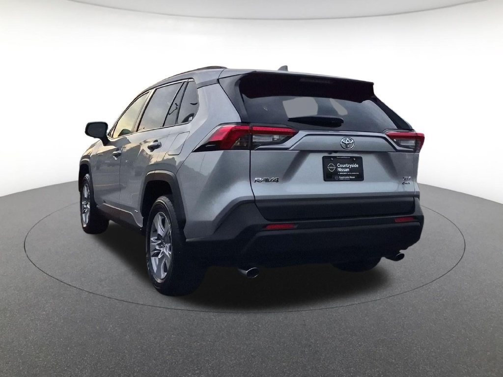 Used 2025 Toyota RAV4 XLE AWD/4WD image 7