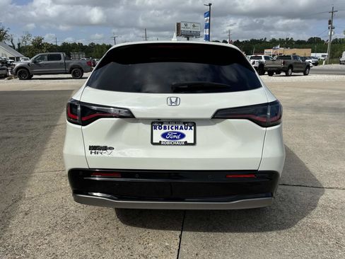 Used 2023 Honda HR-V EX-L image 6