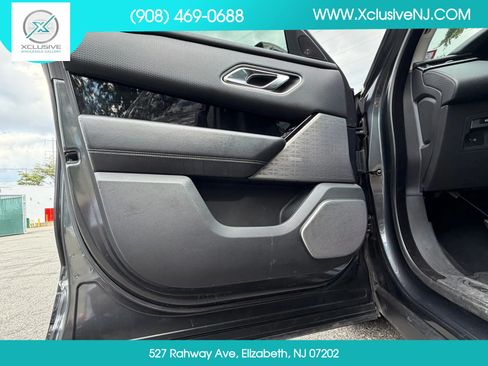 Used 2018 Land Rover Range Rover Velar R-Dynamic SE AWD/4WD image 7