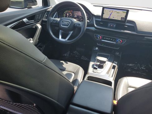 Used 2020 Audi Q5 e Premium w/ Convenience Package AWD/4WD image 11