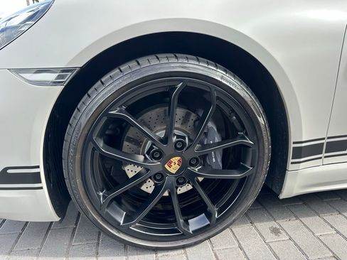 Used 2024 Porsche 718 Boxster image 39