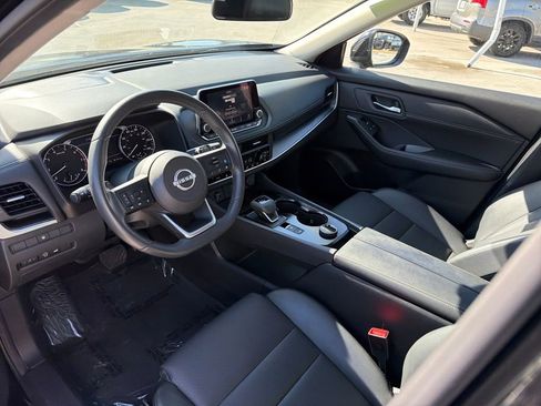 Certified 2024 Nissan Rogue SV w/ SV Premium Package image 14