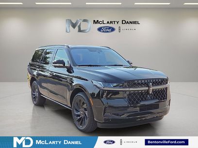 New 2025 Lincoln Navigator Reserve w/ Jet Appearance Package