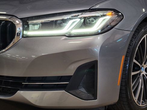 Used 2023 BMW 530i w/ Premium Package image 14