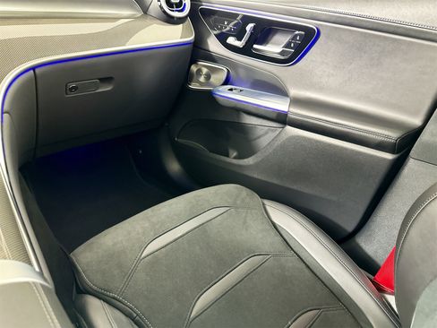 New 2025 Mercedes-Benz GLC 63 AMG S image 26