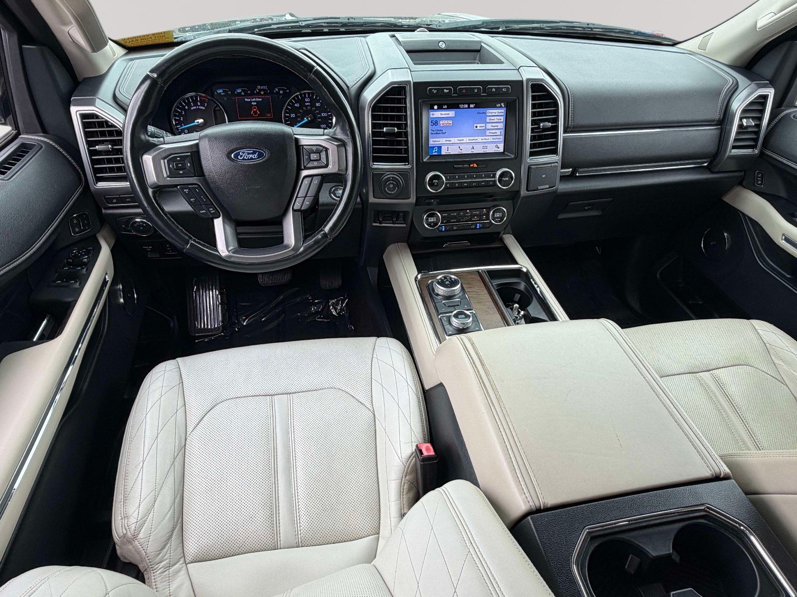 Used 2018 Ford Expedition Max Platinum AWD/4WD image 7