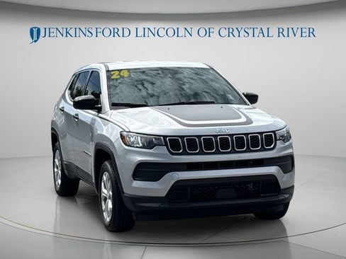 Used 2024 Jeep Compass Sport w/ Mopar Graphics Package AWD/4WD image 14
