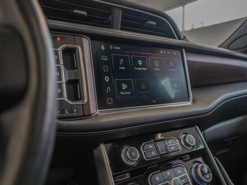 Used 2024 GMC Yukon XL Denali Ultimate AWD/4WD image 33