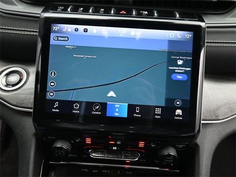 Used 2022 Jeep Grand Cherokee L Limited image 20