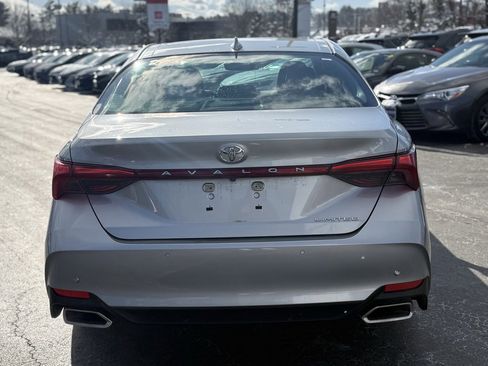 Certified 2020 Toyota Avalon Limited image 6