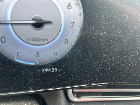 Used 2025 Hyundai Elantra SEL FWD image 13
