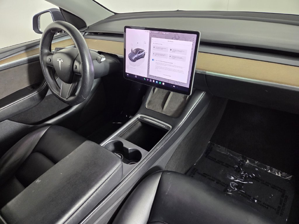 Used 2023 Tesla Model Y AWD image 28