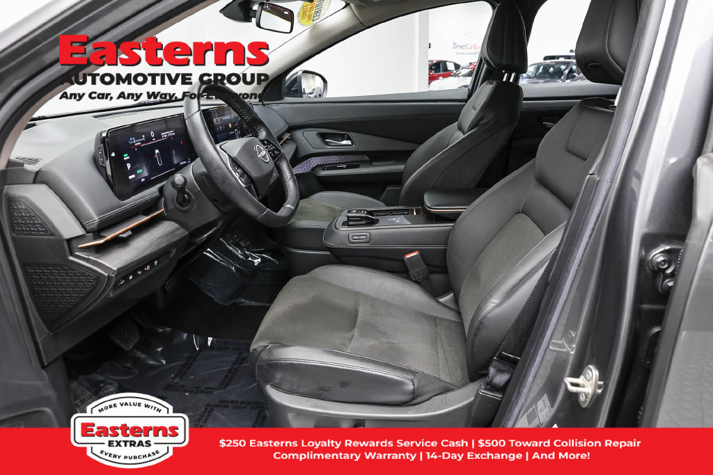 Used 2023 Nissan Ariya AWD image 15