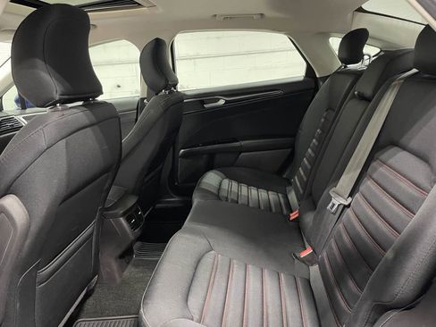 Used 2016 Ford Fusion SE FWD image 17