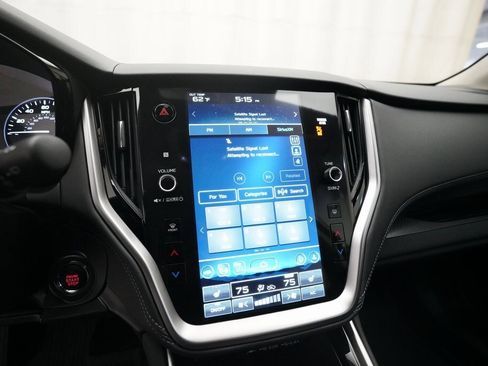 Used 2025 Subaru Outback Premium image 6