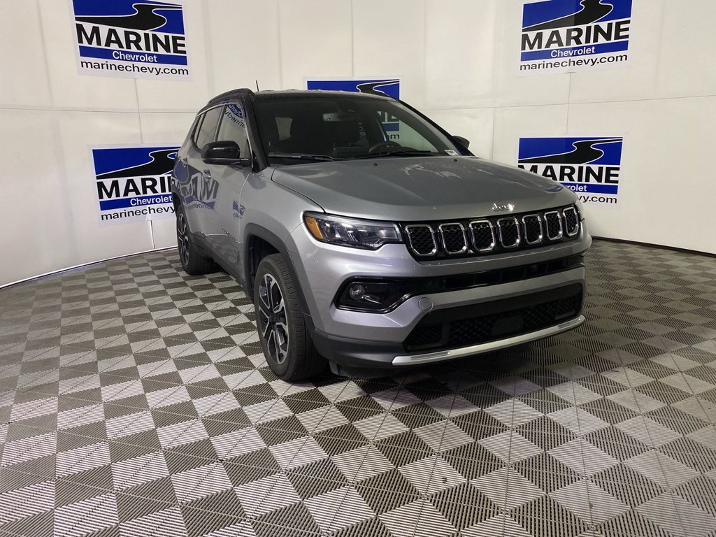 Used 2024 Jeep Compass Limited AWD/4WD image 1