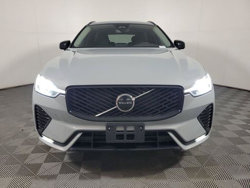 Certified 2026 Volvo XC60 B5 Core AWD/4WD image 2