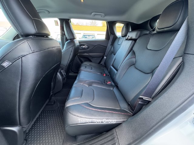 Used 2022 Jeep Cherokee Trailhawk w/ Sound & Nav Group AWD/4WD image 23