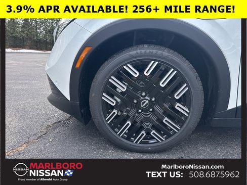 New 2026 Nissan Leaf Platinum+ w/ Floor Mat Package (Platinum+) image 11