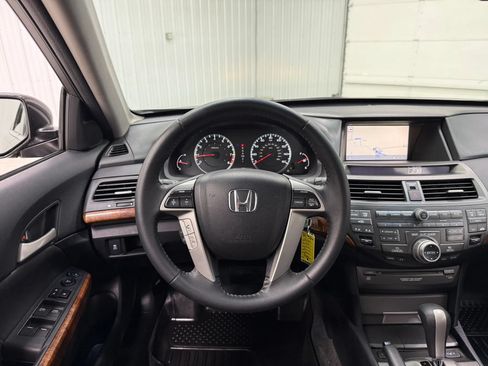 Used 2011 Honda Accord EX-L image 18