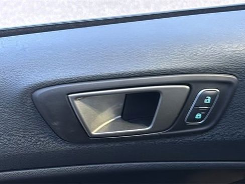 Used 2021 Ford EcoSport SE image 8
