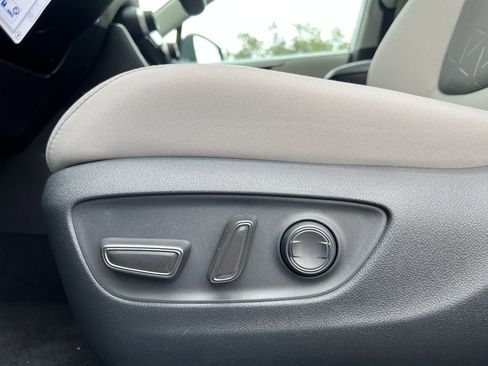 New 2025 Toyota RAV4 XLE image 9