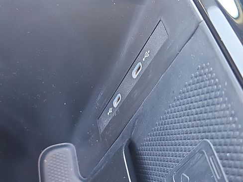 New 2026 Volkswagen ID.4 Pro AWD/4WD image 10