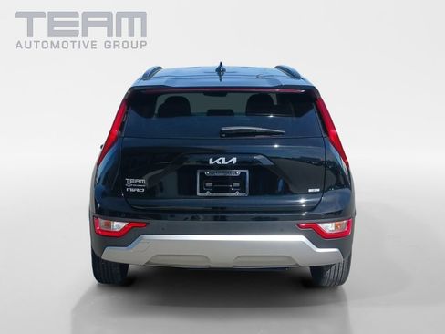 Used 2024 Kia Niro EX image 6