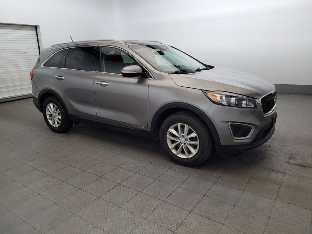 Used 2017 Kia Sorento AWD image 11