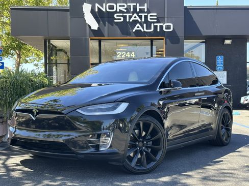 Used 2018 Tesla Model X 75D AWD/4WD image 1