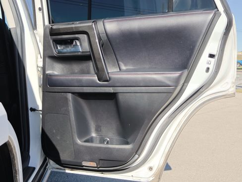 Used 2019 Toyota 4Runner TRD Off-Road Premium image 30