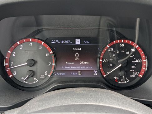 Used 2021 Nissan Titan PRO-4X w/ Pro-4x Convenience Package image 17