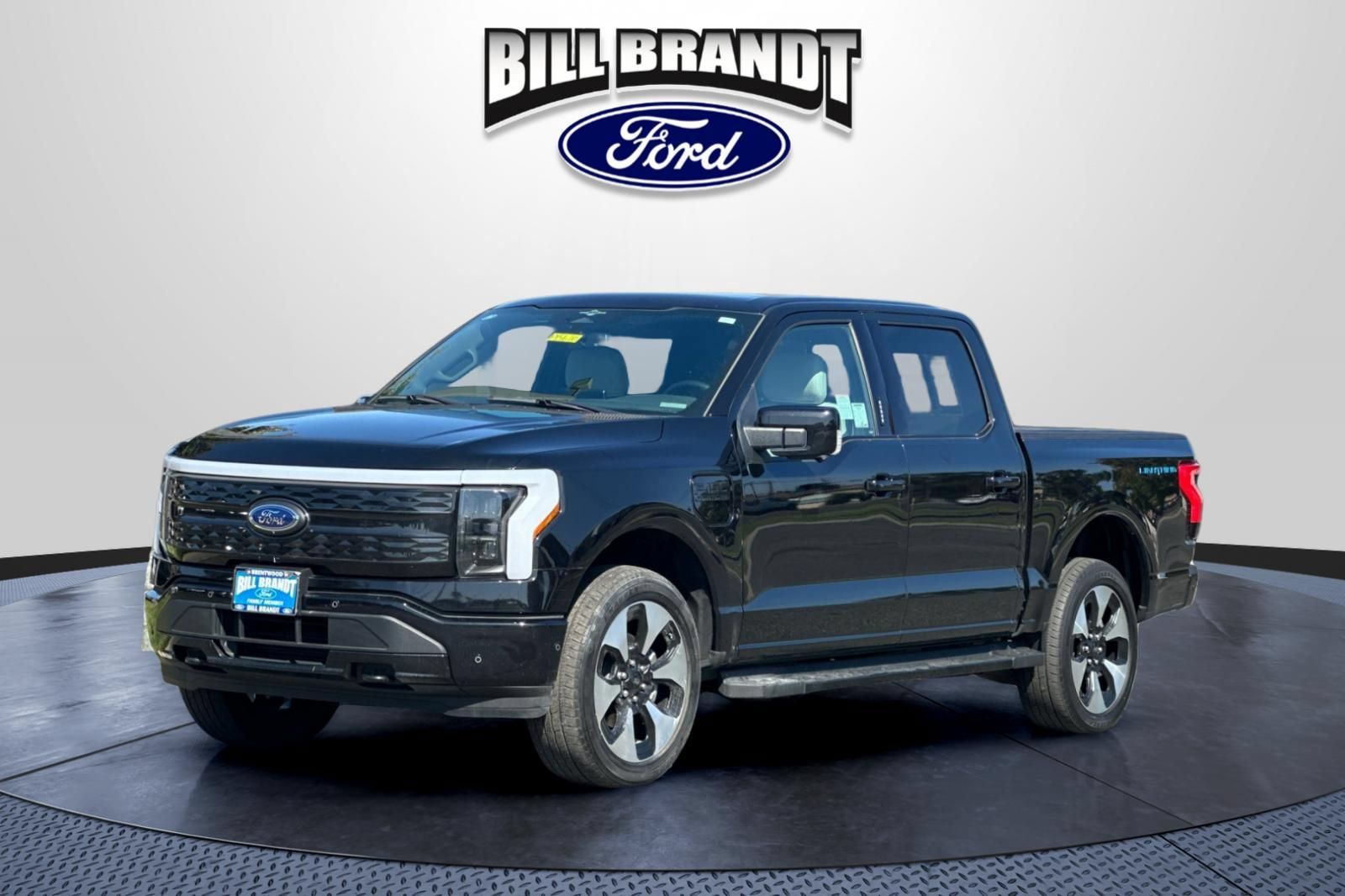 Used 2023 Ford F150 Lightning Platinum AWD/4WD image 7