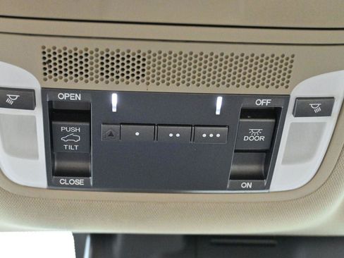 Used 2020 Acura MDX SH-AWD image 29