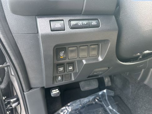 Used 2022 Nissan Frontier S w/ Technology Package image 12