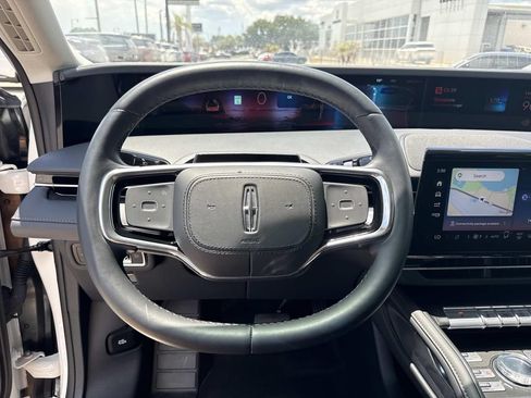 New 2026 Lincoln Nautilus Reserve AWD/4WD image 25