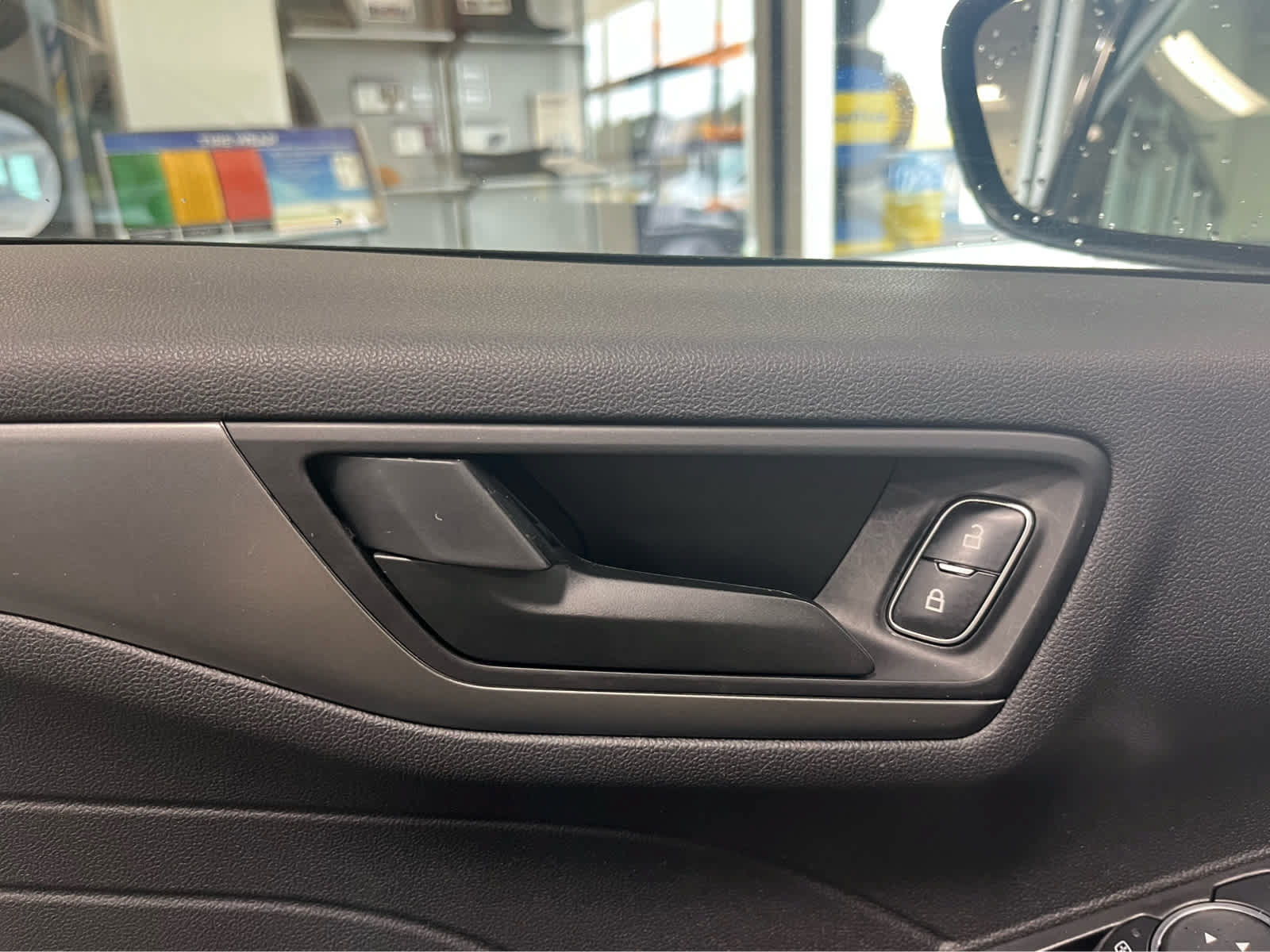 Used 2023 Ford Escape Active AWD/4WD image 18