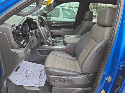 Used 2022 Chevrolet Silverado 1500 ZR2 w/ Technology Package image 14