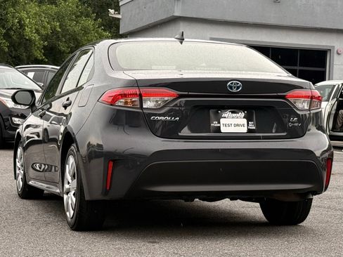 Used 2025 Toyota Corolla LE FWD image 3