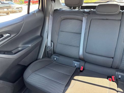 Used 2025 Chevrolet Equinox LT FWD image 39