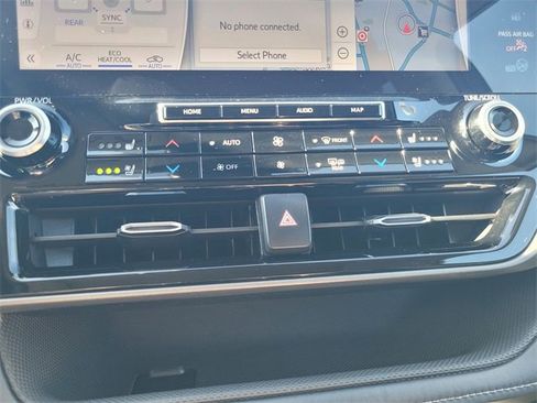 Used 2021 Toyota Highlander Limited image 25