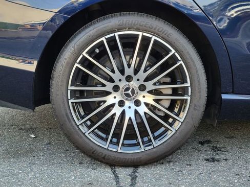 Used 2023 Mercedes-Benz C 300 4MATIC Sedan w/ Exclusive Trim Package image 16