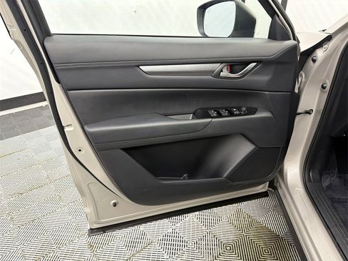 Used 2025 MAZDA CX-5 AWD 2.5 S w/ Preferred Package image 11